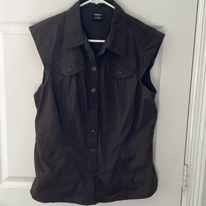 Tribal brown cap sleeve button up blouse